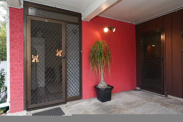 Photo of property in 202 Godley Road, Titirangi, Auckland, 0604