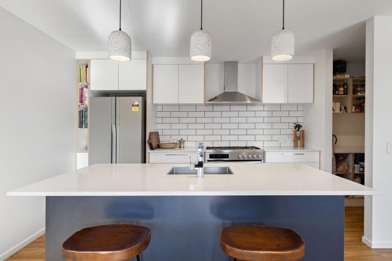 Photo of property in 32 Stratford Drive, Mount Pisa, Cromwell, 9383