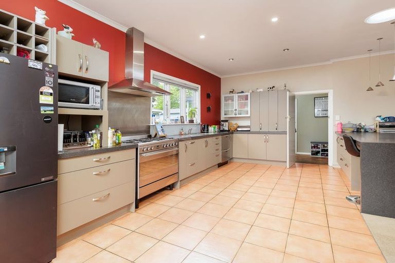 Photo of property in 302 Timaru Road, Waimate, 7978
