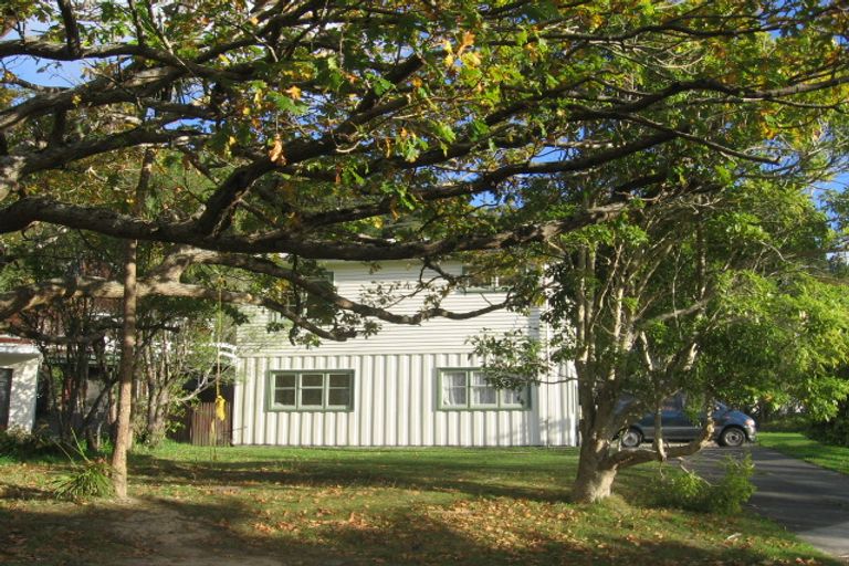 Photo of property in 70 Hine Road, Wainuiomata, Lower Hutt, 5014