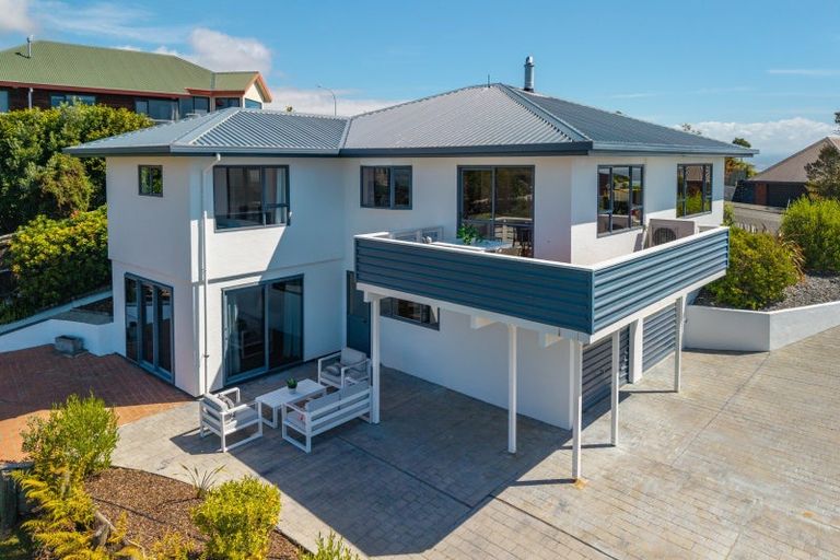 Photo of property in 325 Princes Drive, Britannia Heights, Nelson, 7010