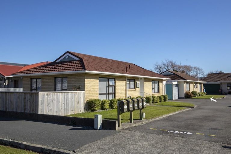 Photo of property in 4/30 Leighton Avenue, Waiwhetu, Lower Hutt, 5010