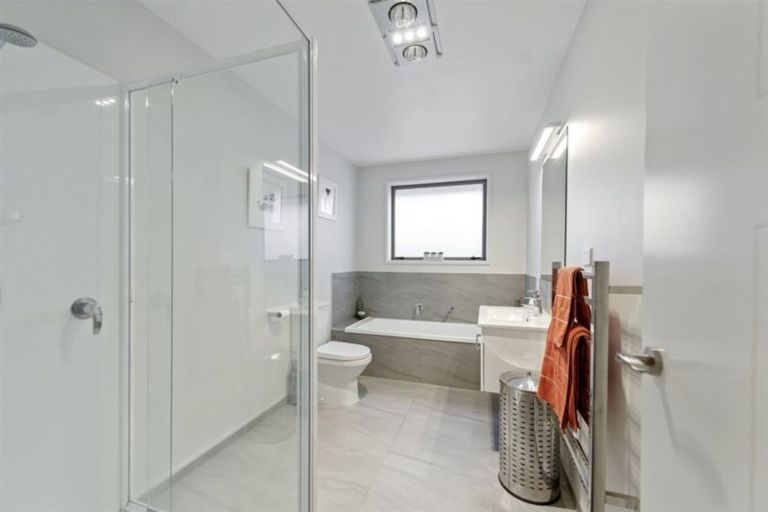 Photo of property in 2 Sharman Place, Pyes Pa, Tauranga, 3112