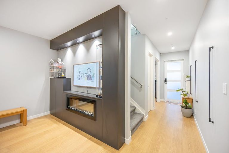 Photo of property in 14 Davey Crescent, Orewa, 0931