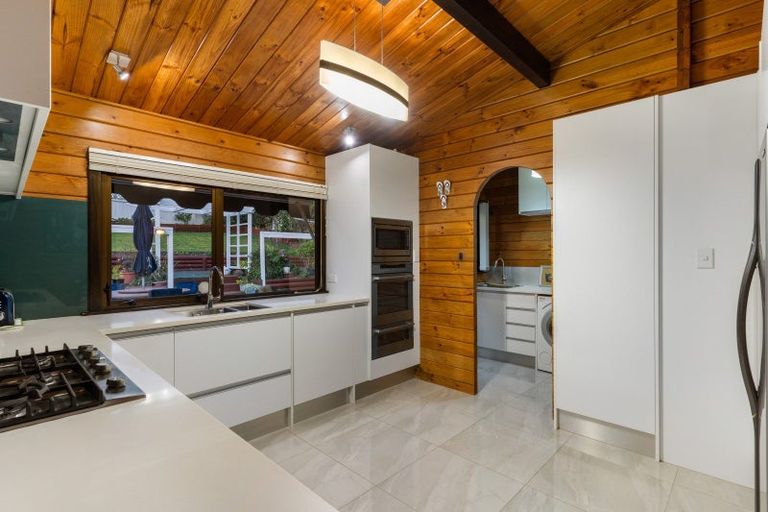 Photo of property in 20 Goodwood Drive, Goodwood Heights, Auckland, 2105