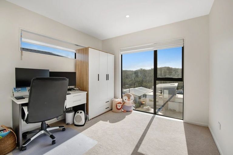 Photo of property in 8b Ringi Lane, Orewa, 0931