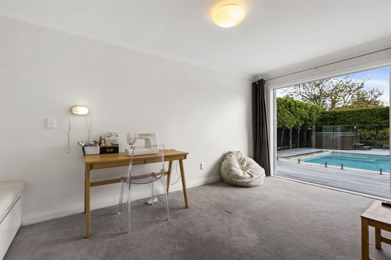 Photo of property in 136 Mellons Bay Road, Mellons Bay, Auckland, 2014