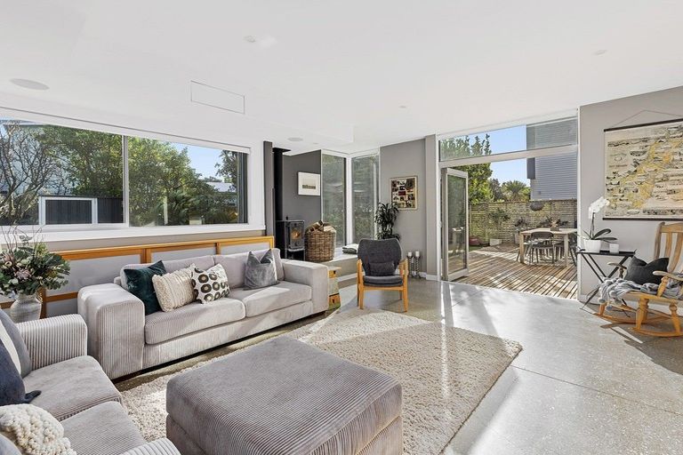 Photo of property in 5 Boardwalk Lane, Seatoun, Wellington, 6022