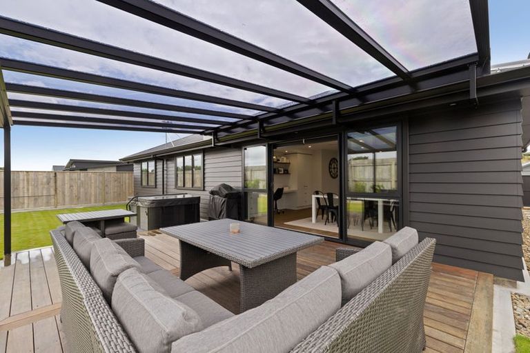 Photo of property in 68 Freedom Drive, Kelvin Grove, Palmerston North, 4414