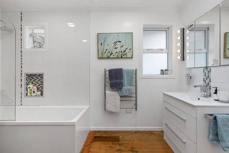 Photo of property in 104 Kaihau Road, Karioitahi, Waiuku, 2683