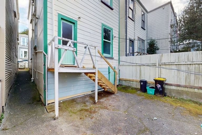 Photo of property in 4 Devon Street, Aro Valley, Wellington, 6021