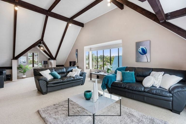 Photo of property in 1 Adonis Place, Half Moon Bay, Auckland, 2012