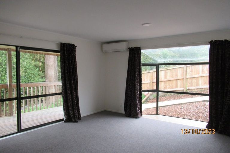 Photo of property in 15a Kellett Road, Ranui, Auckland, 0612