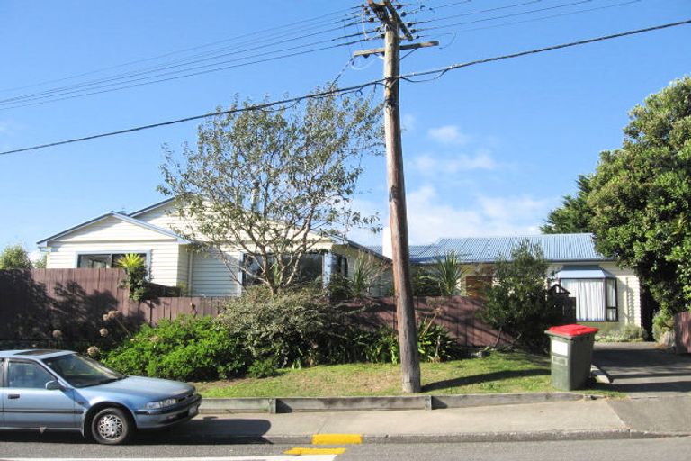 Photo of property in 2 Clunie Avenue, Raumati South, Paraparaumu, 5032