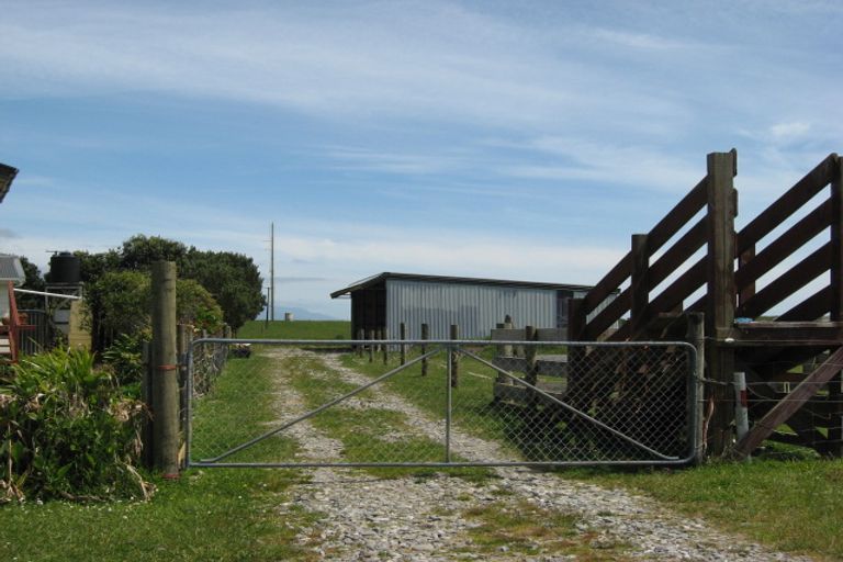 Photo of property in 28 Lewis Street, Mokihinui, Westport, 7891