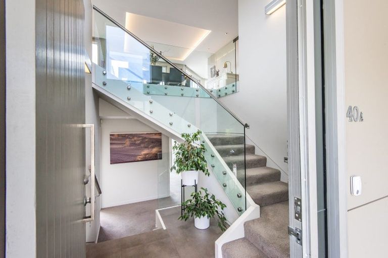 Photo of property in 1/40 Seacliffe Avenue, Belmont, Auckland, 0622