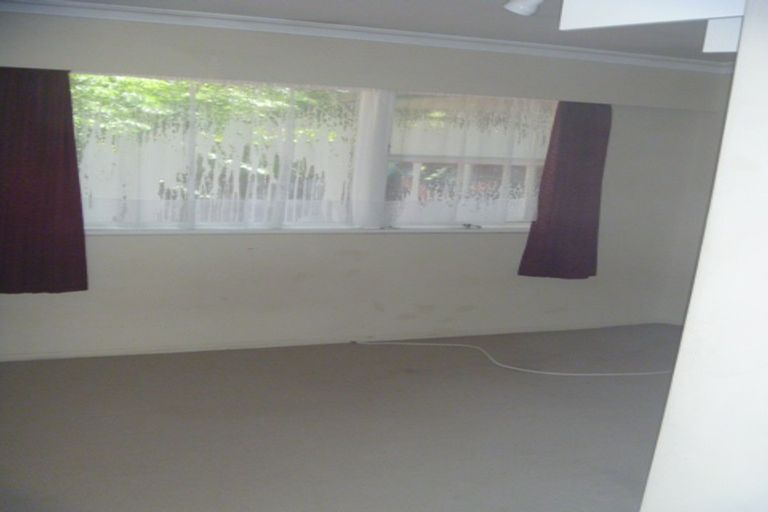 Photo of property in 15 Gills Avenue, Papakura, 2110