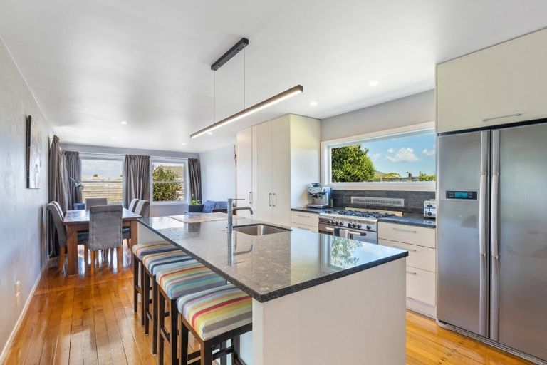 Photo of property in 10a Crownhill Street, Spotswood, New Plymouth, 4310