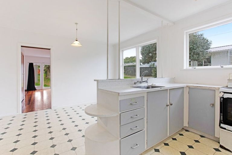 Photo of property in 6 Wellesley Road, Mangere Bridge, Auckland, 2022