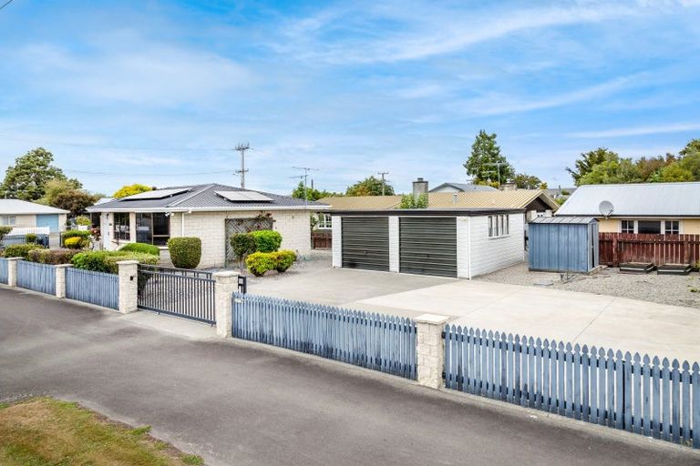 Photo of property in 49 Cambridge Terrace, Masterton, 5810