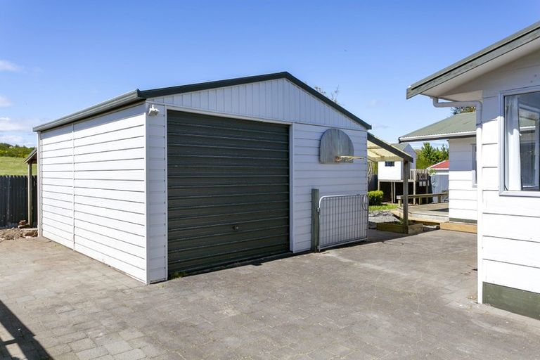 Photo of property in 24 Epping Place, Richmond Heights, Taupo, 3330