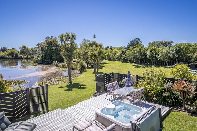 Photo of property in 60 Ratanui Road, Paraparaumu, 5032