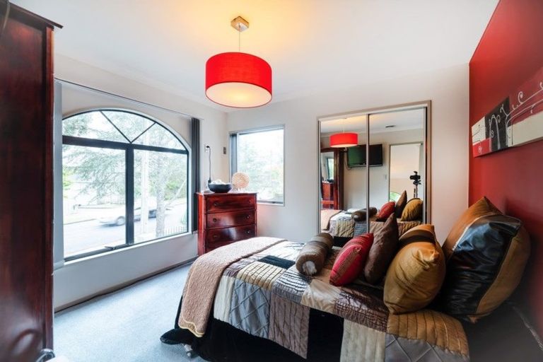 Photo of property in 160 Hutchinson Avenue, New Lynn, Auckland, 0600