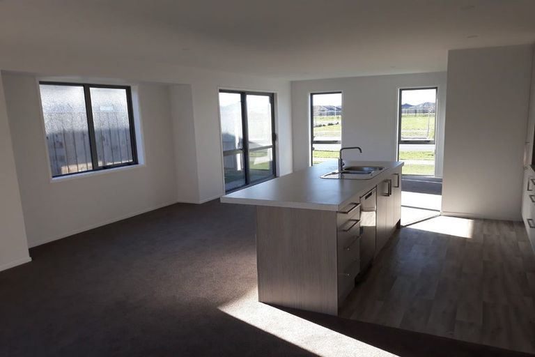 Photo of property in 26 Broadway Parade, Rolleston, 7615