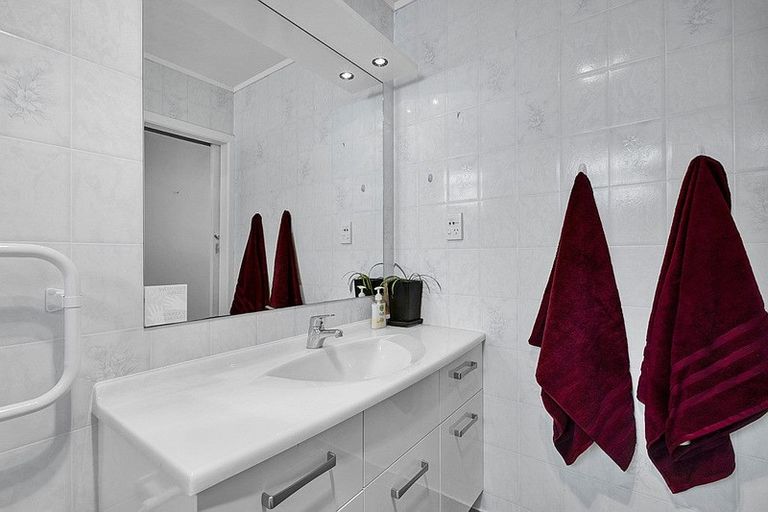 Photo of property in 464 Carrington Street, Upper Vogeltown, New Plymouth, 4310