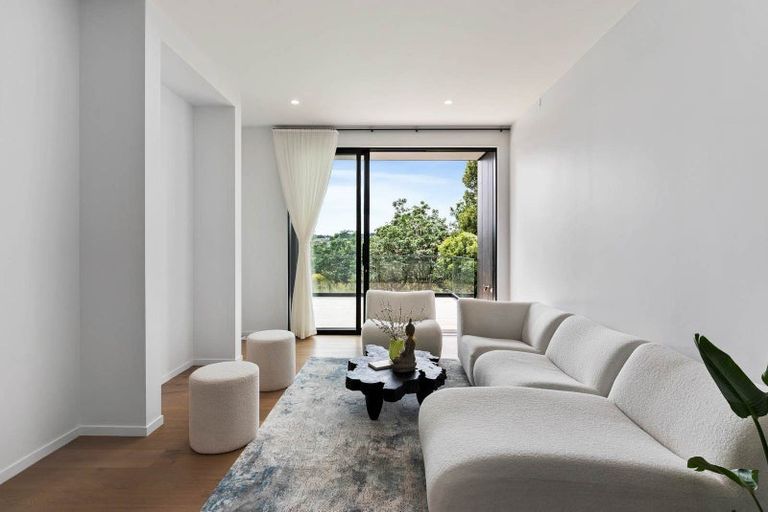 Photo of property in 326 Flat Bush School Road, Flat Bush, Auckland, 2019