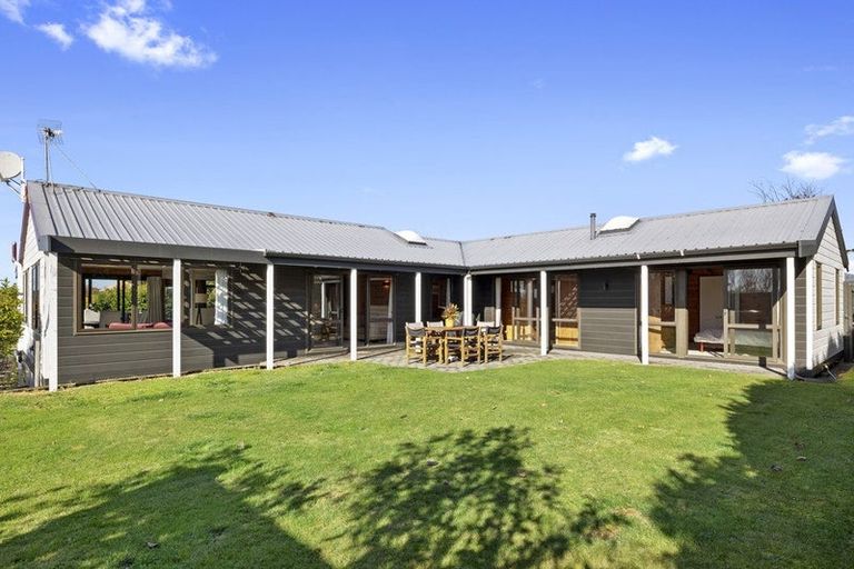 Photo of property in 72a Tukapa Street, Westown, New Plymouth, 4310