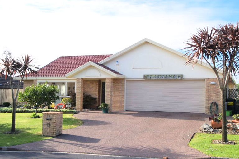 Photo of property in 12 Caldbeck Rise, Northpark, Auckland, 2013