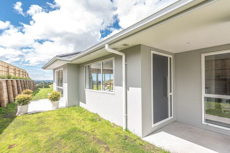 Photo of property in 51 Tirimoana Place, Otamatea, Whanganui, 4501