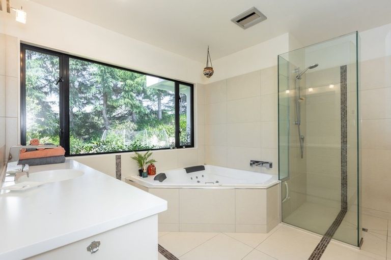 Photo of property in 116 Puketapu Road, Taradale, Napier, 4112