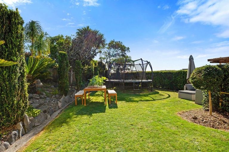 Photo of property in 4 Willow Place, Whalers Gate, New Plymouth, 4310
