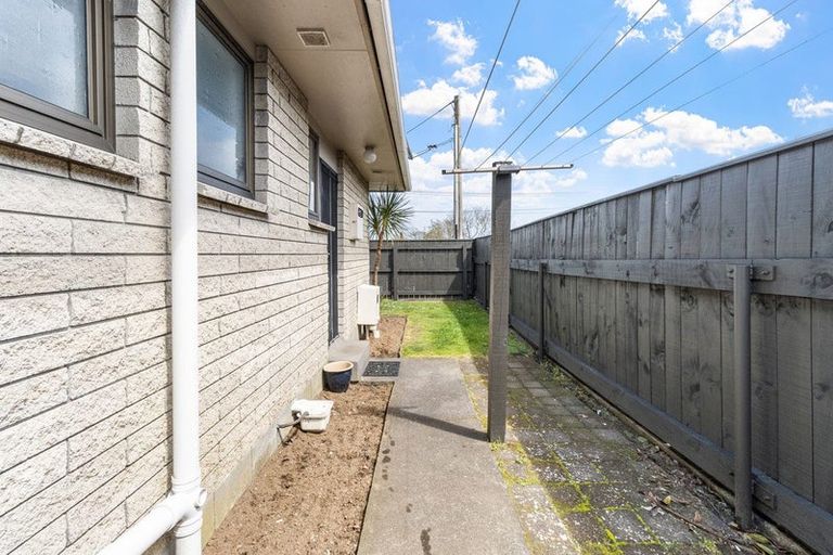Photo of property in 23a Stoke Street, Westown, New Plymouth, 4310