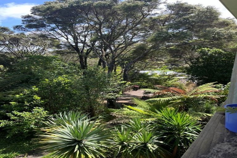 Photo of property in 3/27 Stanley Road, Glenfield, Auckland, 0629