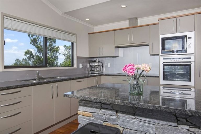 Photo of property in 149 Point View Drive, East Tamaki Heights, Auckland, 2016