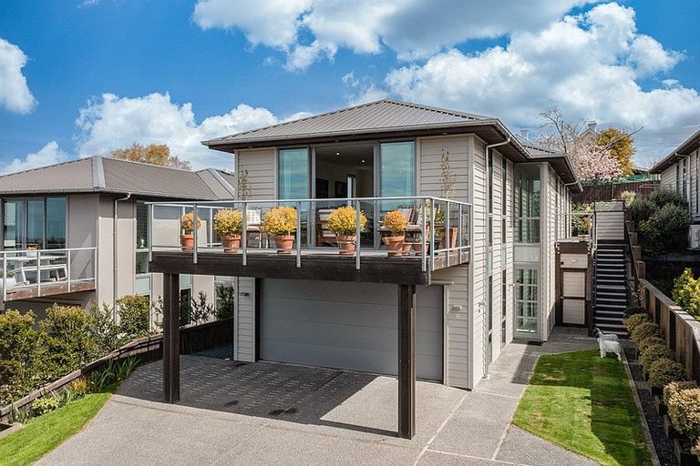 Photo of property in 6 Montecillo Lane, Mornington, Dunedin, 9011