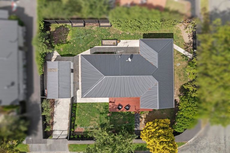 Photo of property in 17 Royleen Street, Casebrook, Christchurch, 8051