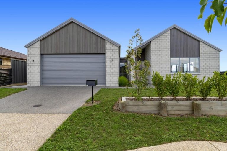 Photo of property in 10 Te Ranga Memorial Drive, Pyes Pa, Tauranga, 3112