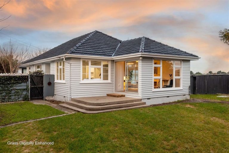 Photo of property in 55 Collingwood Street, New Brighton, Christchurch, 8061