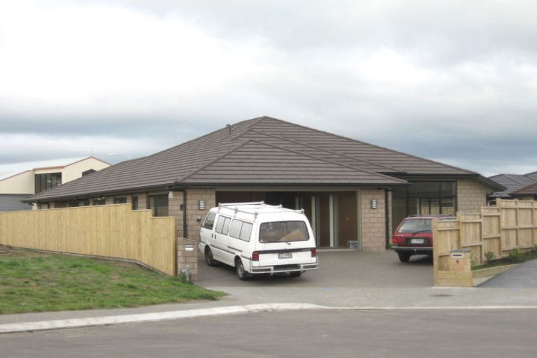 Photo of property in 8 Hulme Way, Raumati Beach, Paraparaumu, 5032