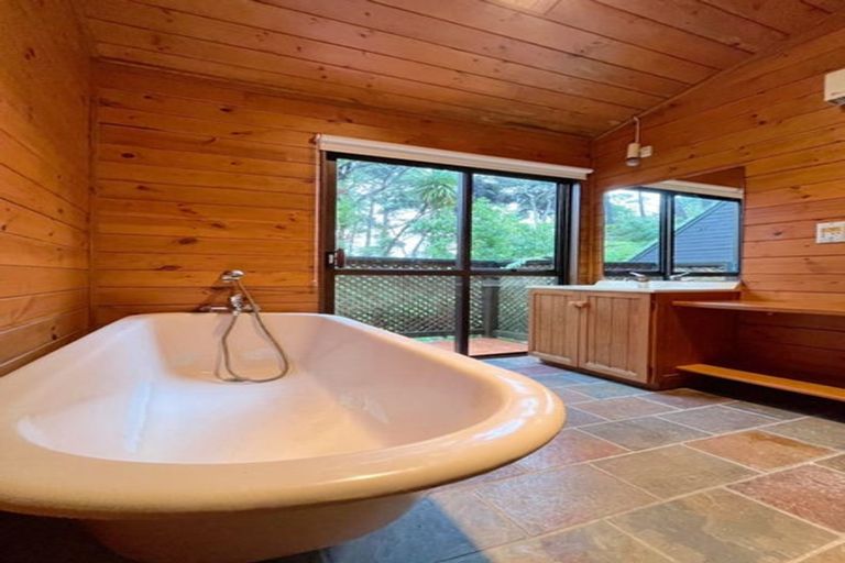 Photo of property in 17 Kay Road, Swanson, Auckland, 0614