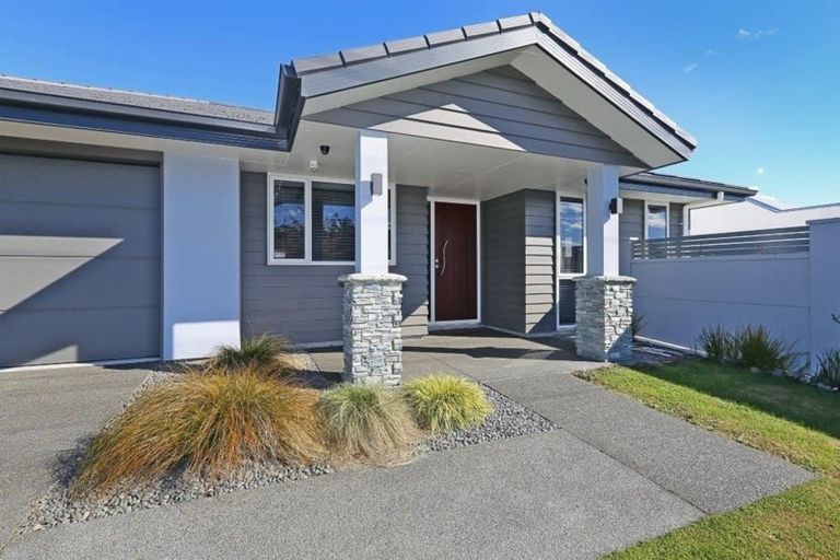 Photo of property in 79 Arataki Road, Havelock North, 4130