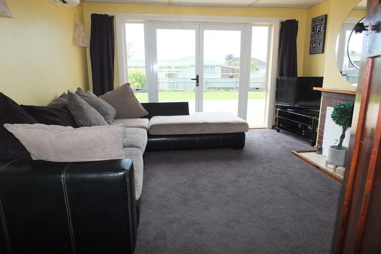 Photo of property in 37 Robinson Street, Foxton, 4814