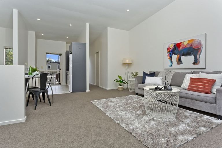 Photo of property in 26/206 Manuka Road, Bayview, Auckland, 0629