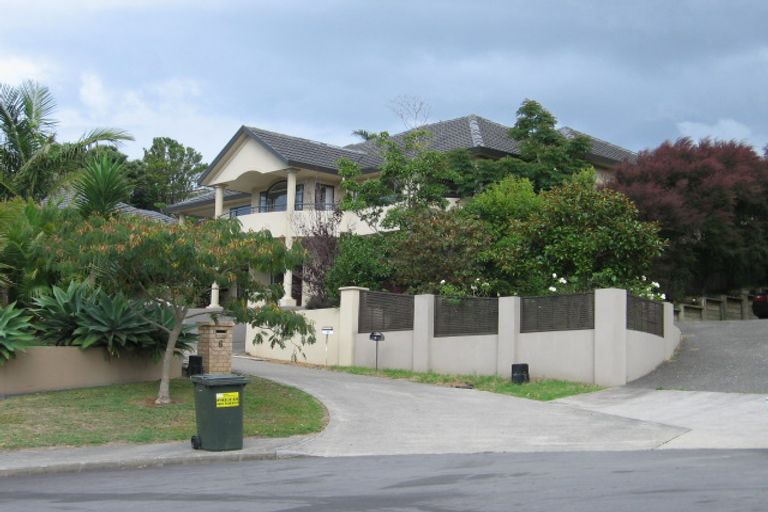 Photo of property in 8 Francesca Place, West Harbour, Auckland, 0618