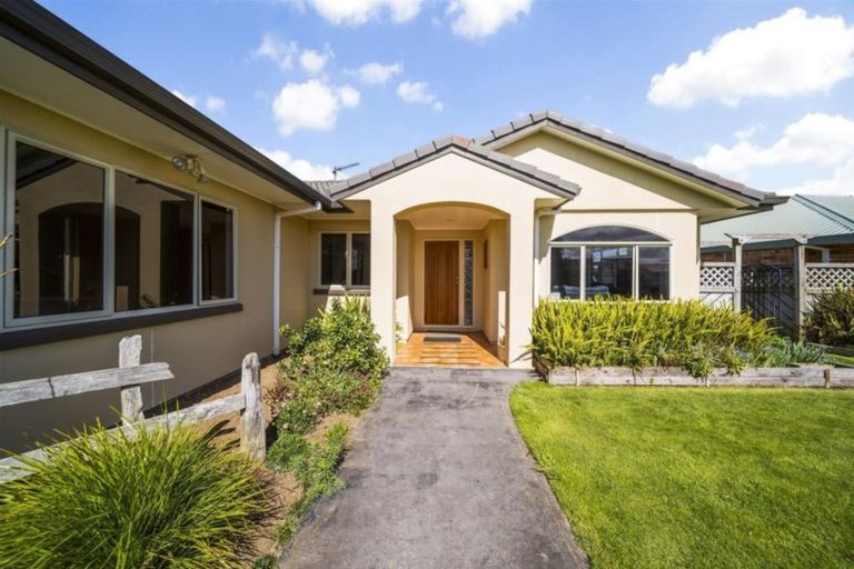 Photo of property in 255 Glover Road, Hawera, 4610