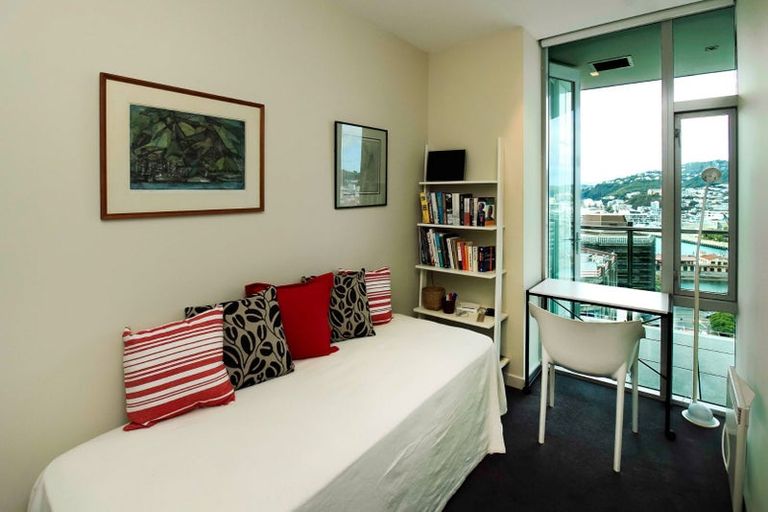 Photo of property in Chews Lane Apartments, 15h/9 Chews Lane, Wellington Central, Wellington, 6011
